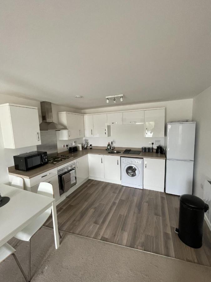 Modern 2-Bed Apartment In The Heart Of Salford Quays Eksteriør billede